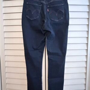 👖🤎 LEVI’S Women's Skinny Stretch Jeans in Dark Navy 28” Waist 30” Length EUC!👖